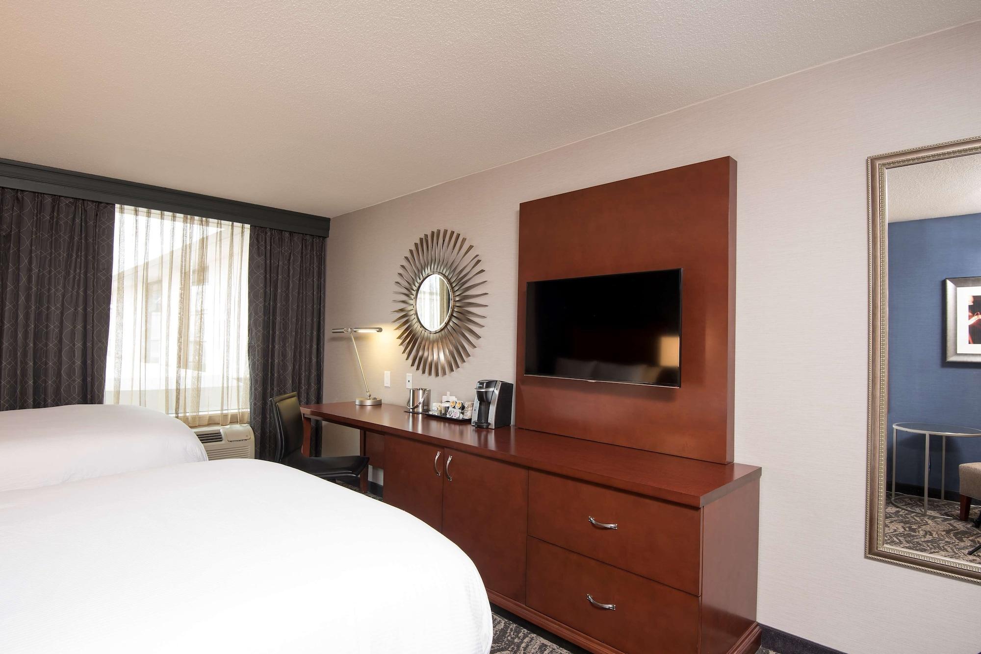 Doubletree By Hilton Schenectady Hotel Ngoại thất bức ảnh